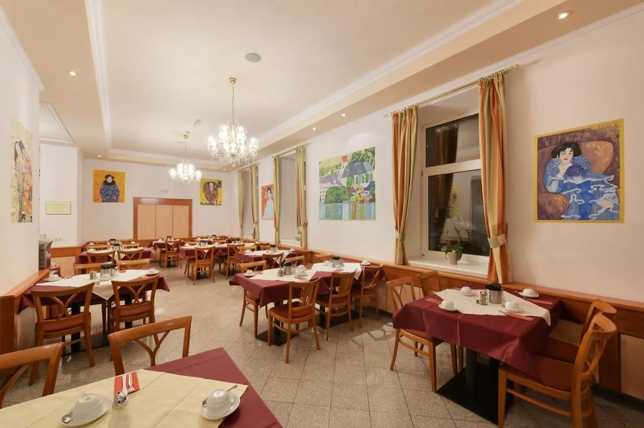 Garten- Und Kunsthotel Gabriel City Vienna Hotel