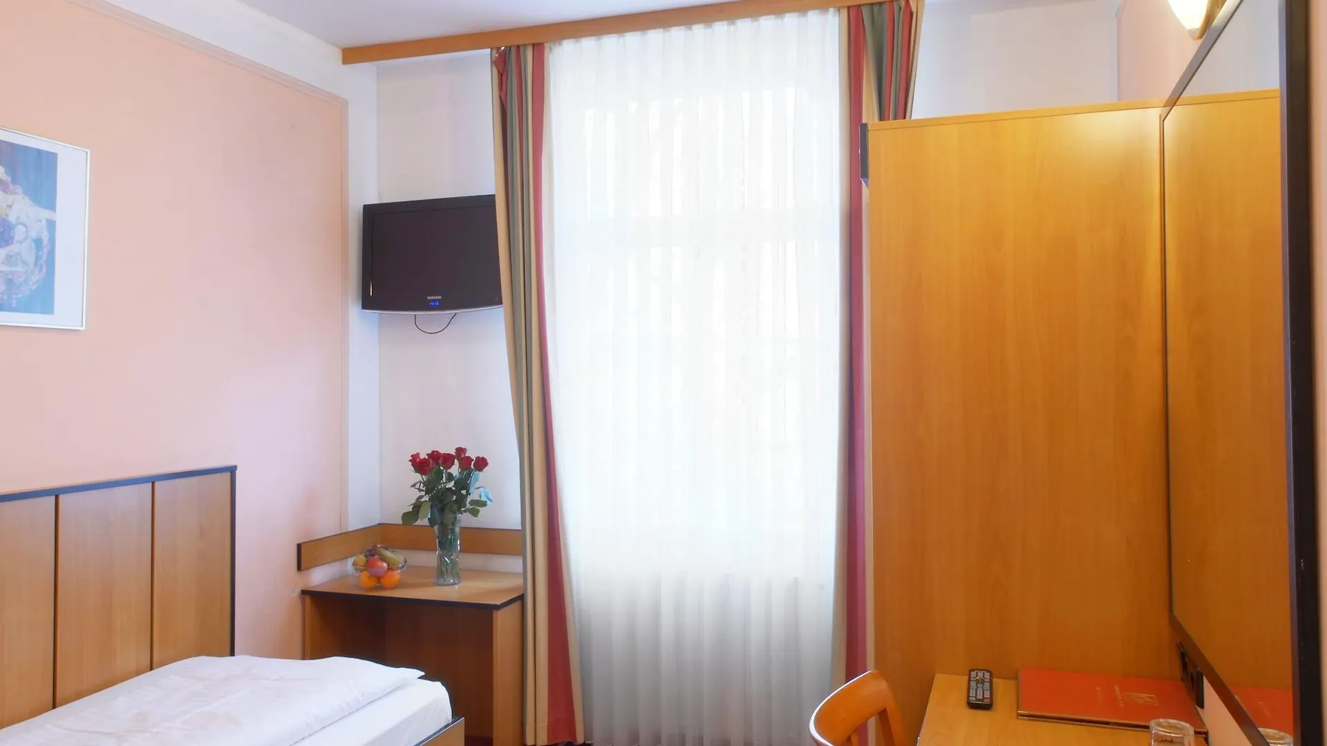 Garten- Und Kunsthotel Gabriel City Vienna