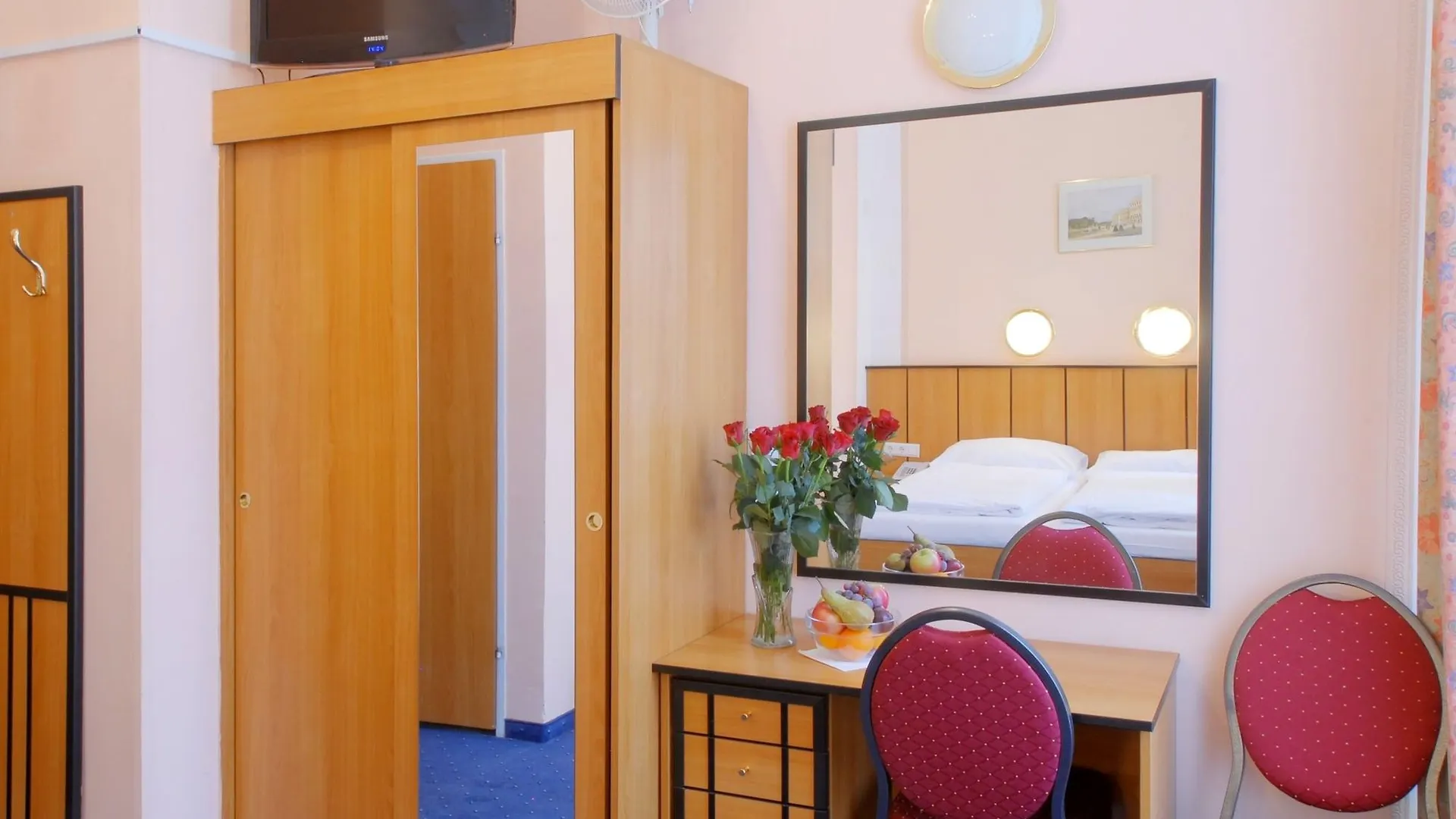 Garten- Und Kunsthotel Gabriel City Vienna Hotel