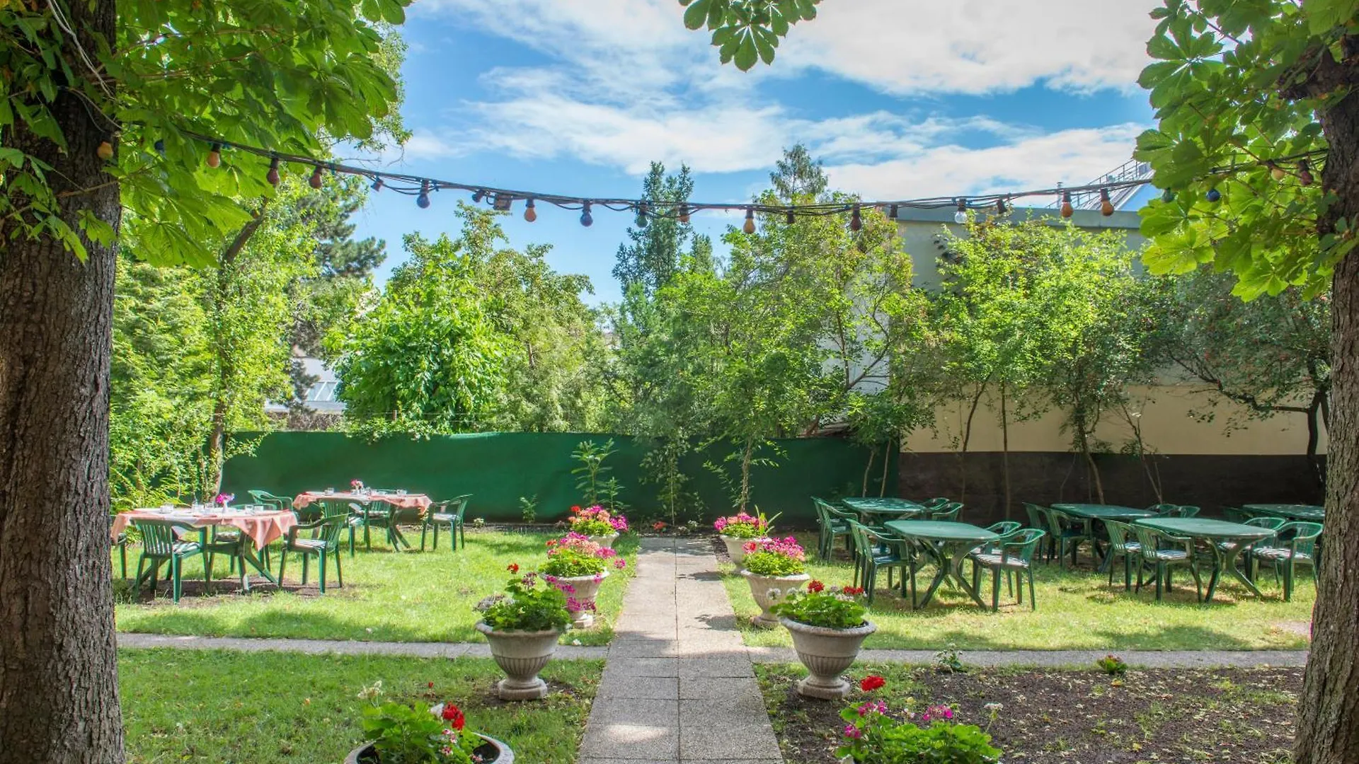 Garten- Und Kunsthotel Gabriel City Vienna Hotel