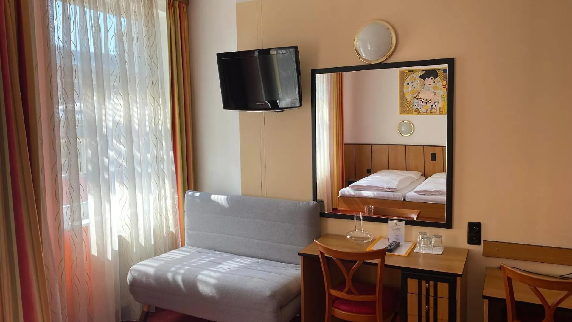 Garten- Und Kunsthotel Gabriel City Vienna Austria