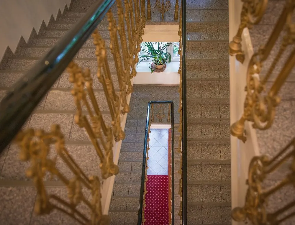 Garten- Und Kunsthotel Gabriel City Vienna 3*,  Austria