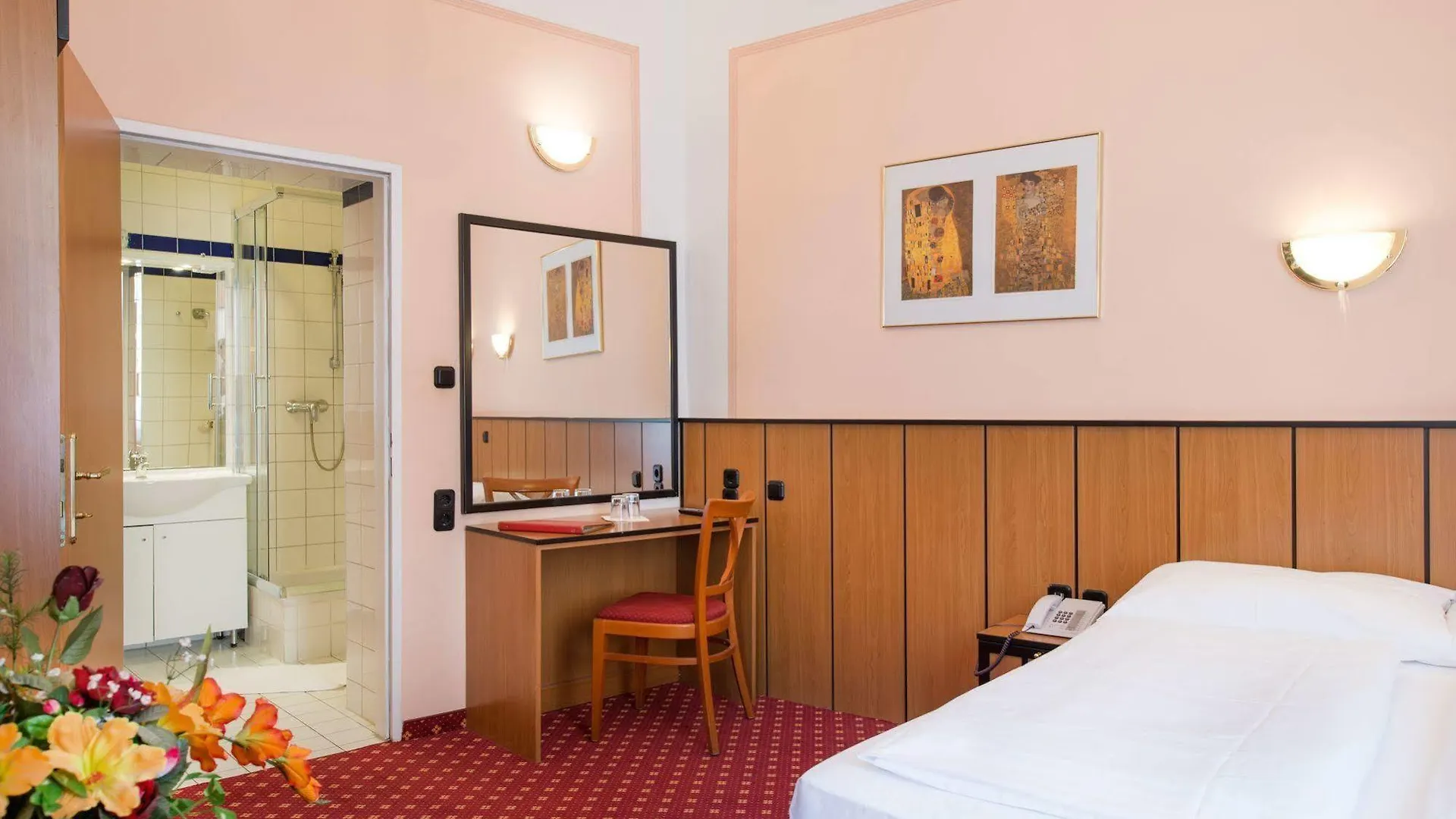 Garten- Und Kunsthotel Gabriel City Vienna 3*,  Austria