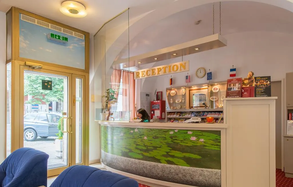 Garten- Und Kunsthotel Gabriel City Vienna Austria