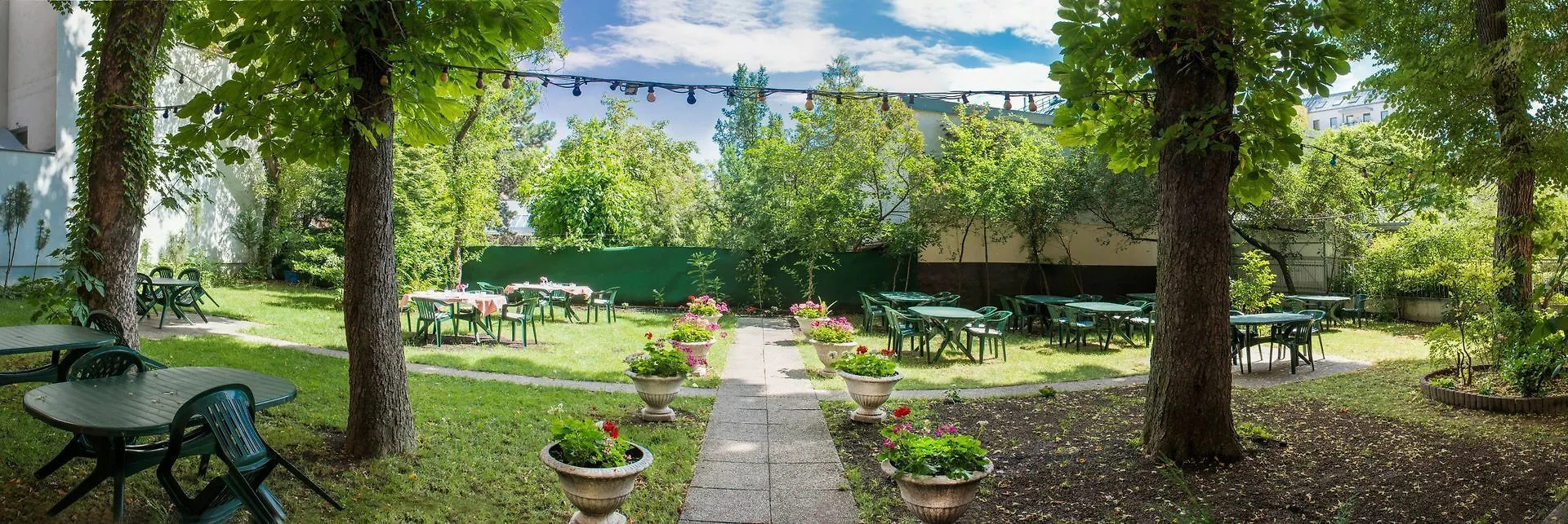 Garten- Und Kunsthotel Gabriel City Vienna 3*,