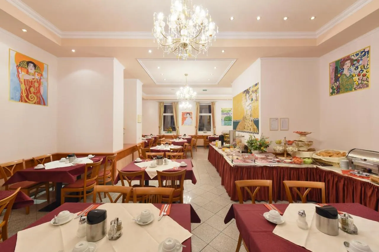 Garten- und Kunsthotel Gabriel City Wien 3*,